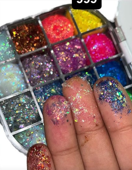 Glitter gel case 16 color fine eyeshadow