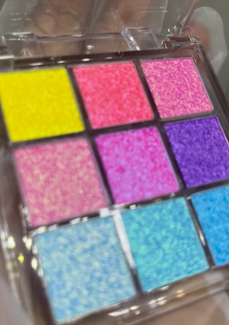Catachromes – Phantasm 9 color eyeshadow palate